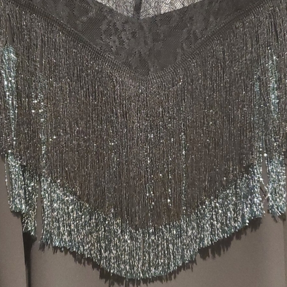 Top - Picture 2 of 3